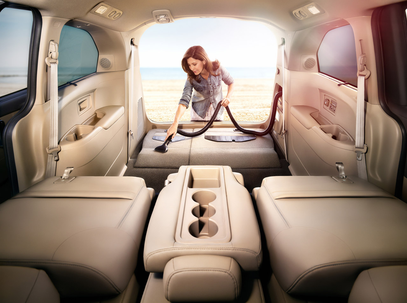 Illustration for article titled The 2014 Honda Odyssey Is The Exact Same Minivan But With A Vacuum Cleaner